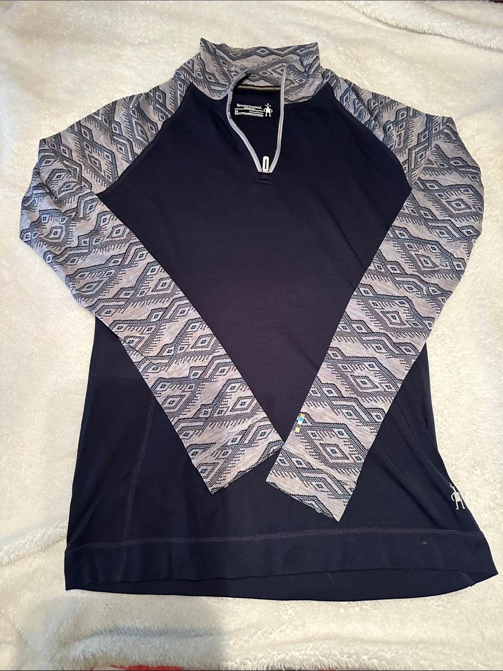 Icebreaker Women's Navy Long Sleeve Top with Gray Patterned Raglan Sleeves